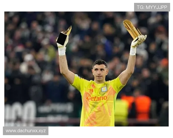 英媒爆料大马丁赛后落泪疑似告别或将离开维拉迎来职业新征程